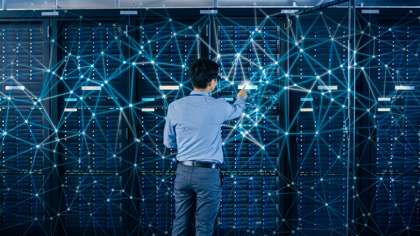 it support specialist standing in front of the strategic roadmap